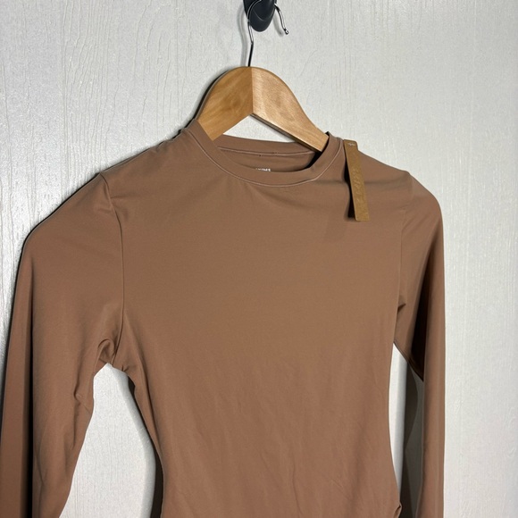 NWT Skims fits everybody long sleeve Crewneck bodysuit size small Sienna - Picture 6 of 11